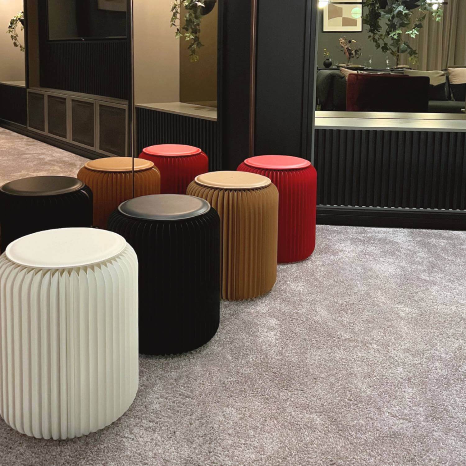 minimalist and elegance 4 foldable stools red brown black white