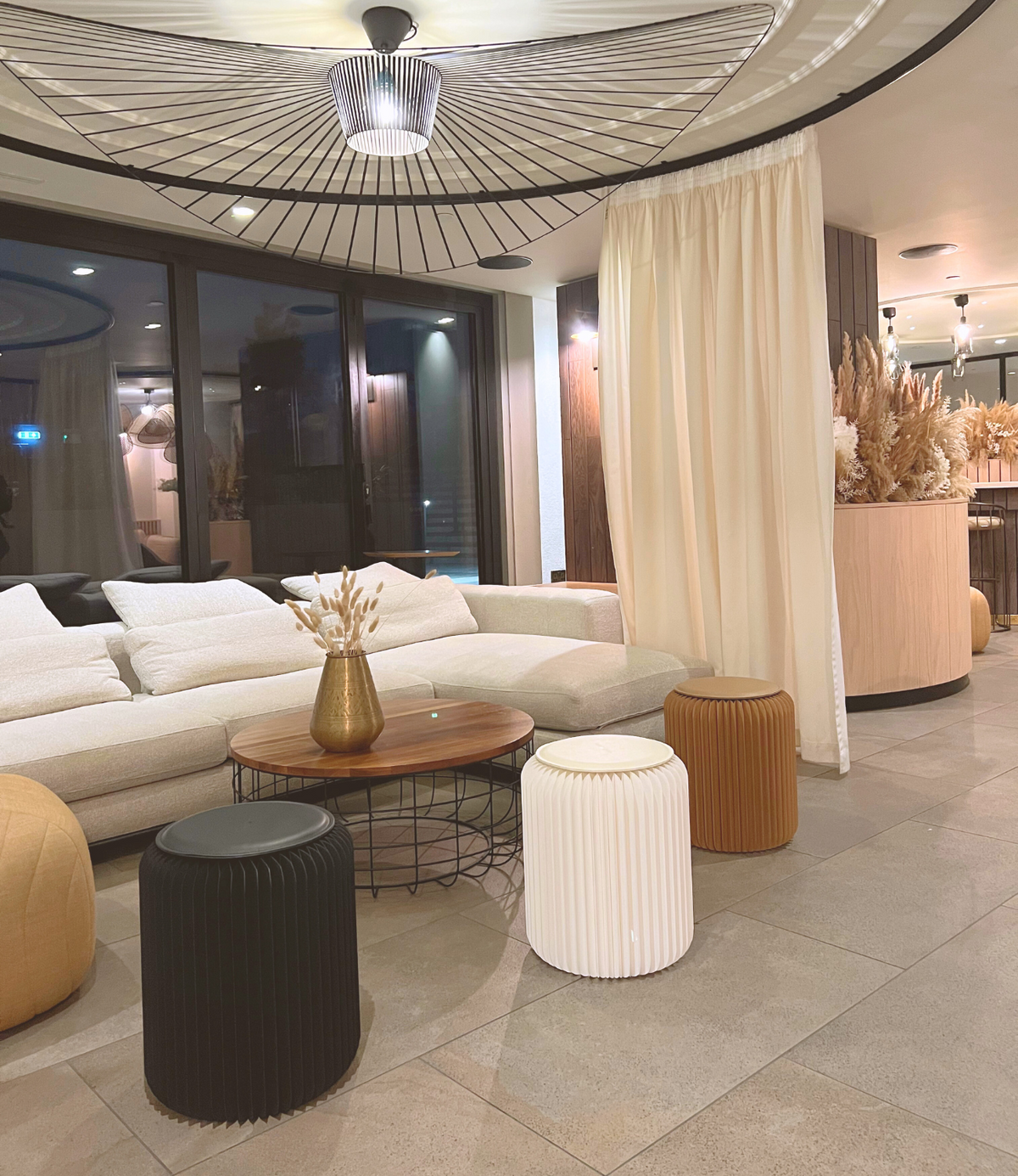 Origami Lounge: Eco-friendly Foldable Stools for Space-saving Magic